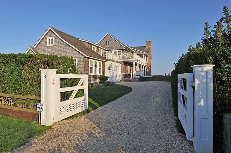 Inside Billy Joel’s Former $20 Million Hamptons Beach Home